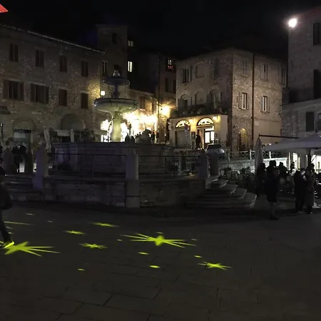 Appartamento Incantevole In Pieno Centro Storico Assisi Exterior photo